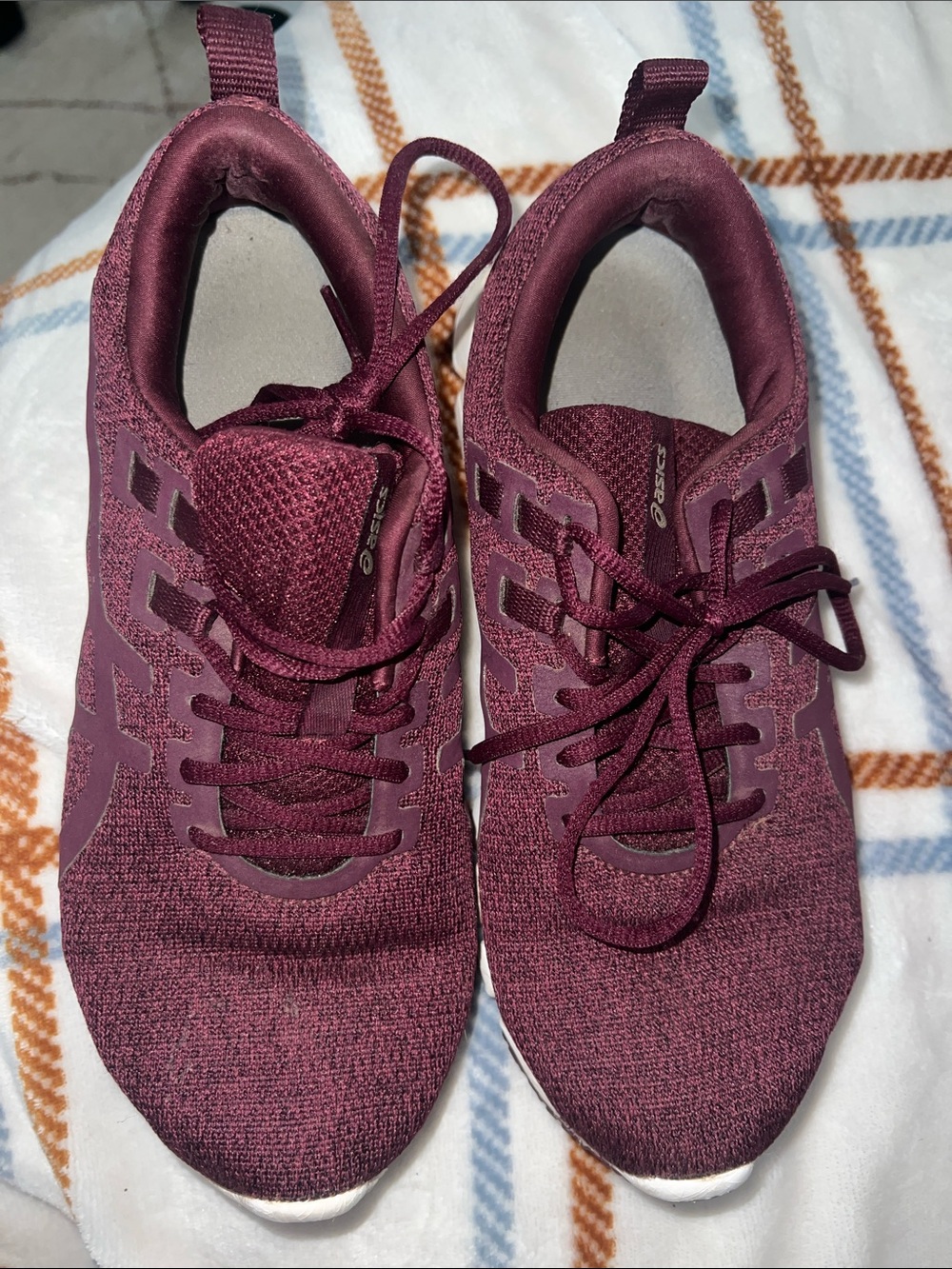 ASICS Women's Burgundy Lightweight Knit Training Shoes